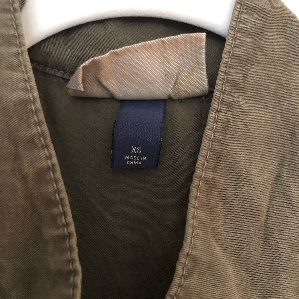 Universal Thread Vest - Picture 5 of 8